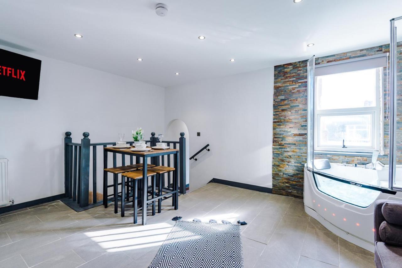 Empire Blackpool Apartments - George St מראה חיצוני תמונה