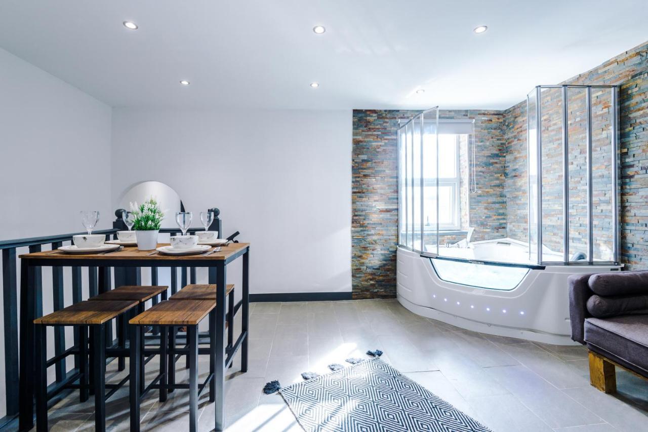 Empire Blackpool Apartments - George St מראה חיצוני תמונה